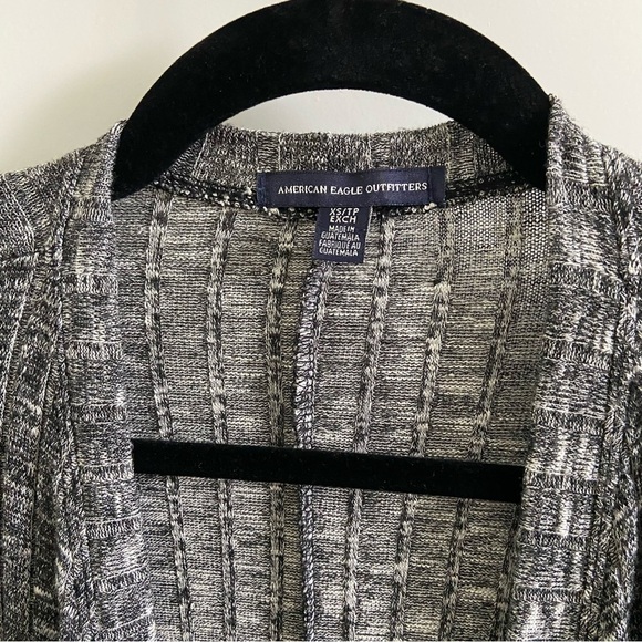 American Eagle Charcoal Ribbed Cardigan - Picture 3 of 10